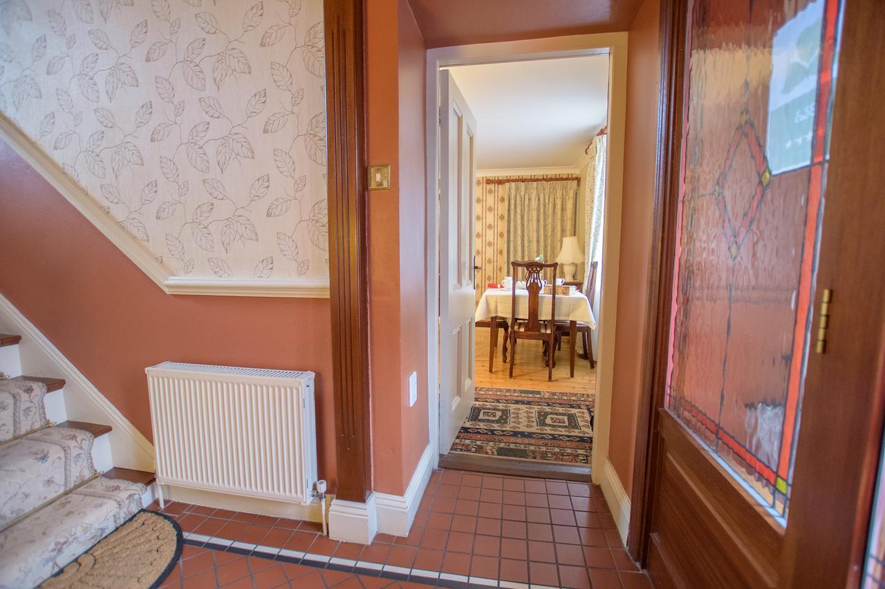 Brennan'S Accommodation Glenties Exterior photo