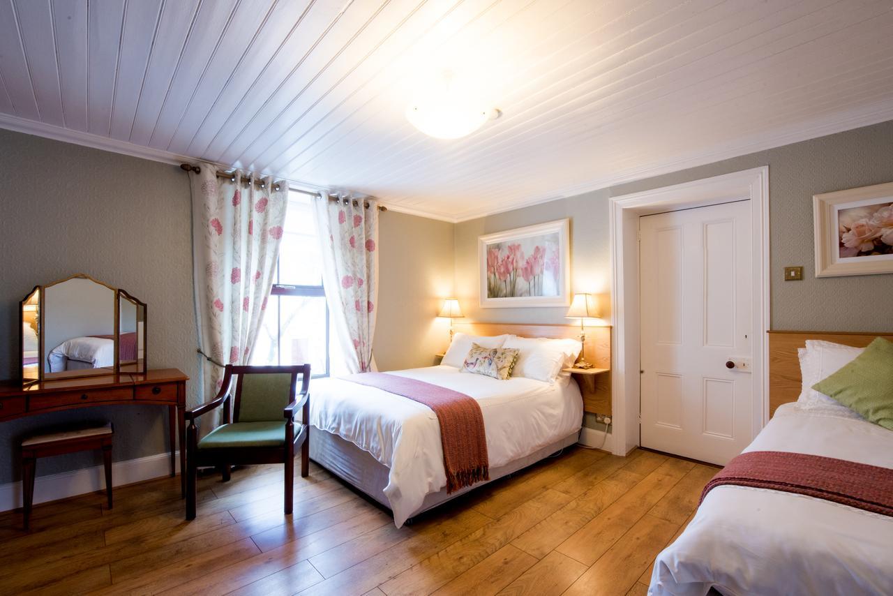 Brennan'S Accommodation Glenties Exterior photo