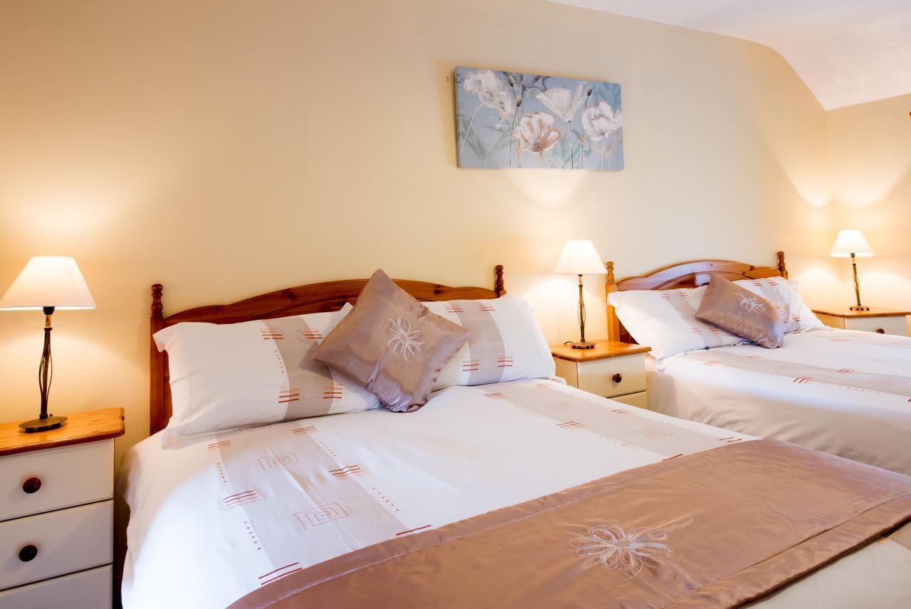 Brennan'S Accommodation Glenties Exterior photo