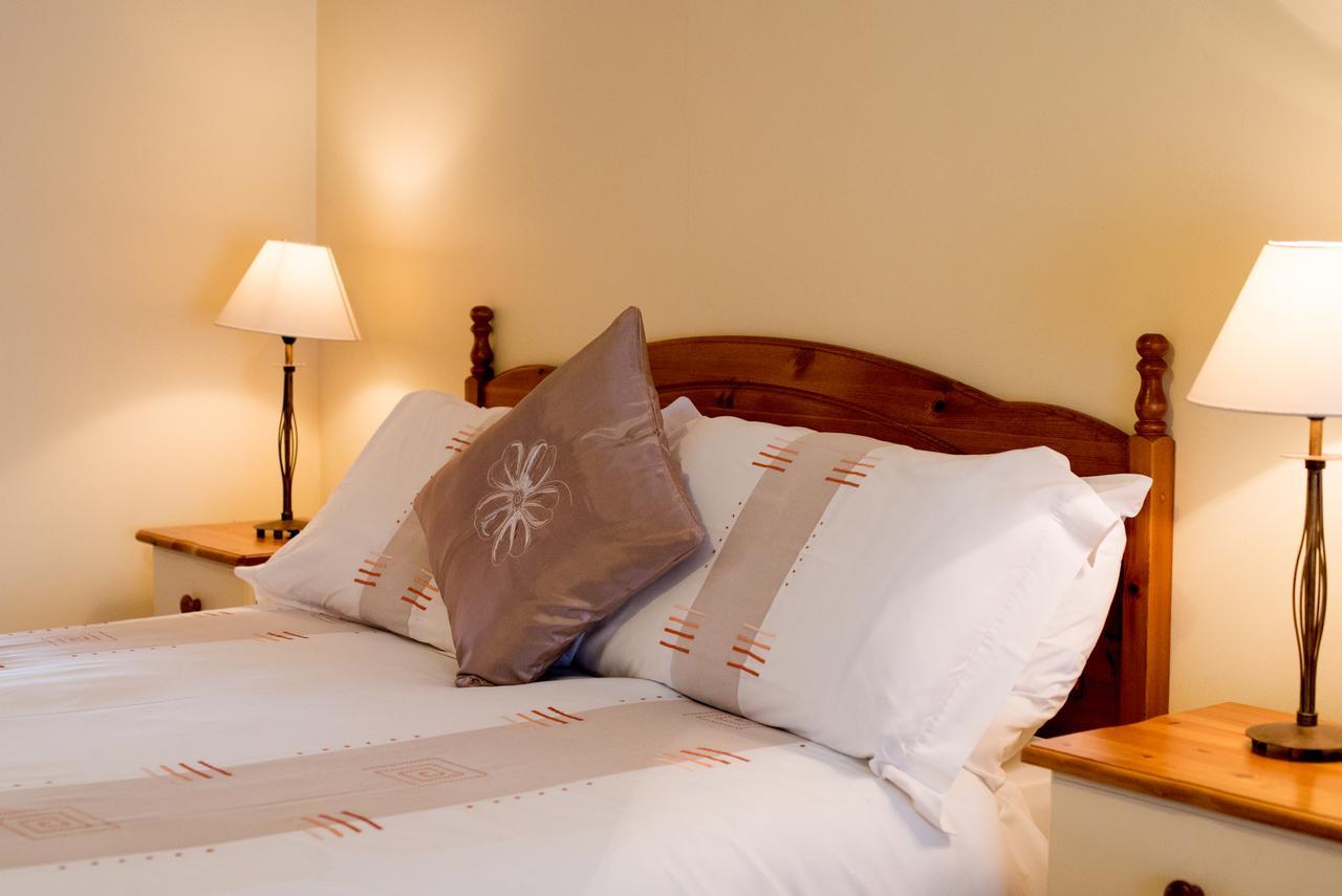 Brennan'S Accommodation Glenties Exterior photo